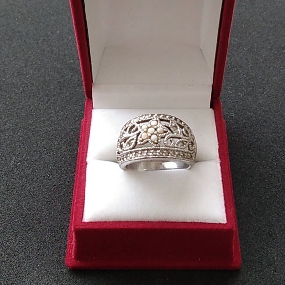 Sterling Silver Ring Size 7 ! Stunning. - Picture 6 of 6